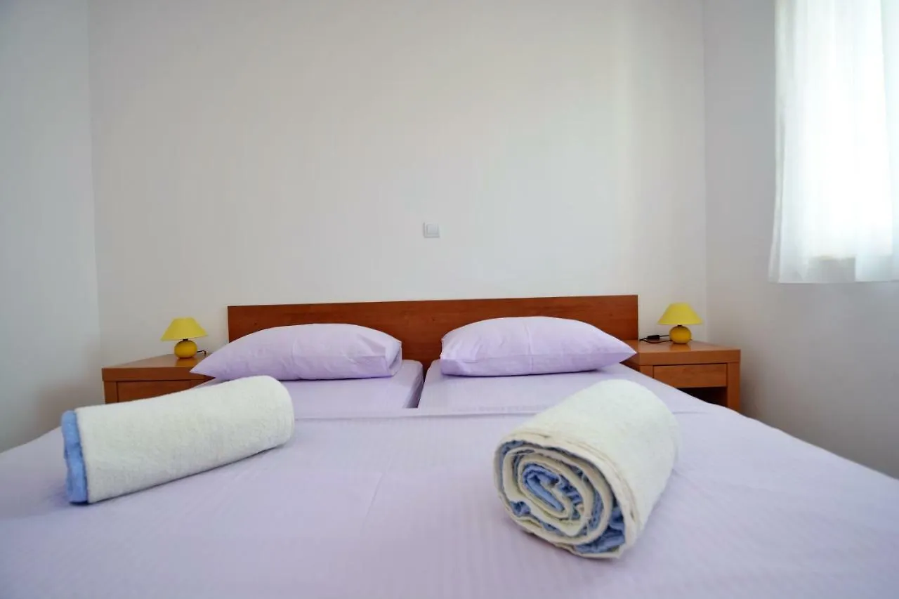 Apartments Miro Petrčane
