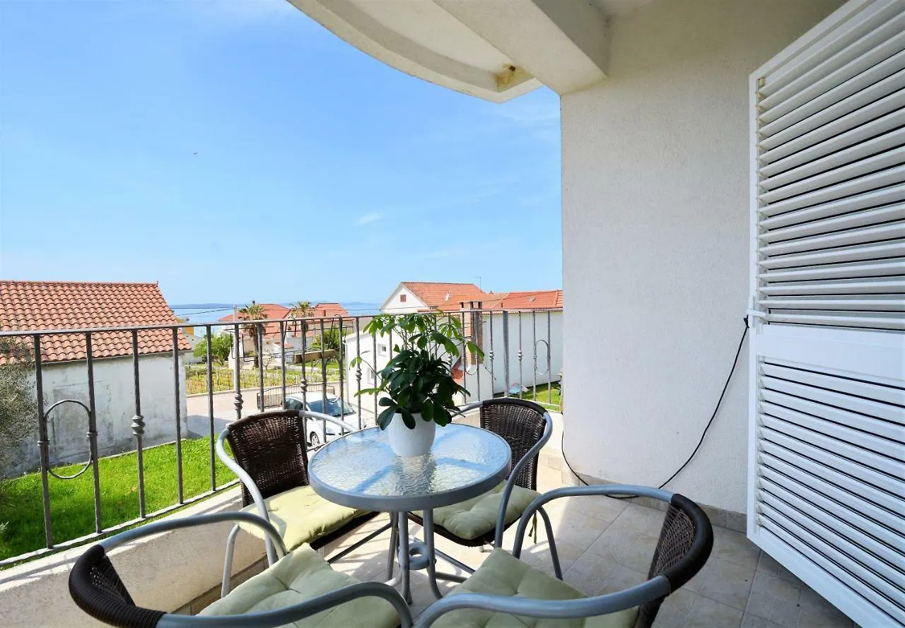 Apartments Miro Petrčane