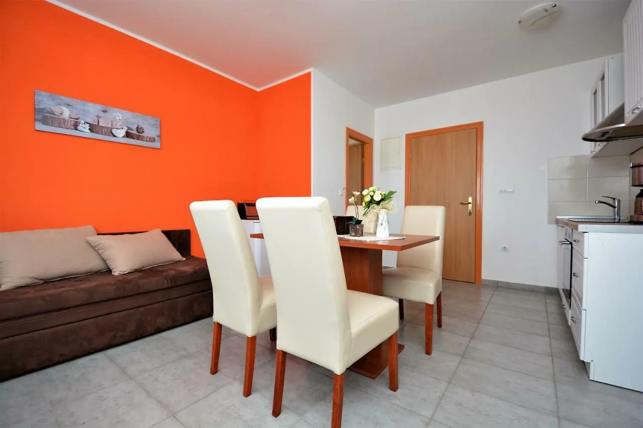 Apartments Miro Petrčane Croacia