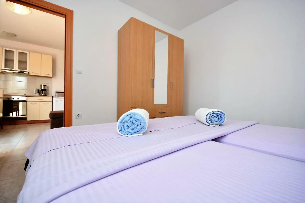 Apartments Miro Petrčane Croacia