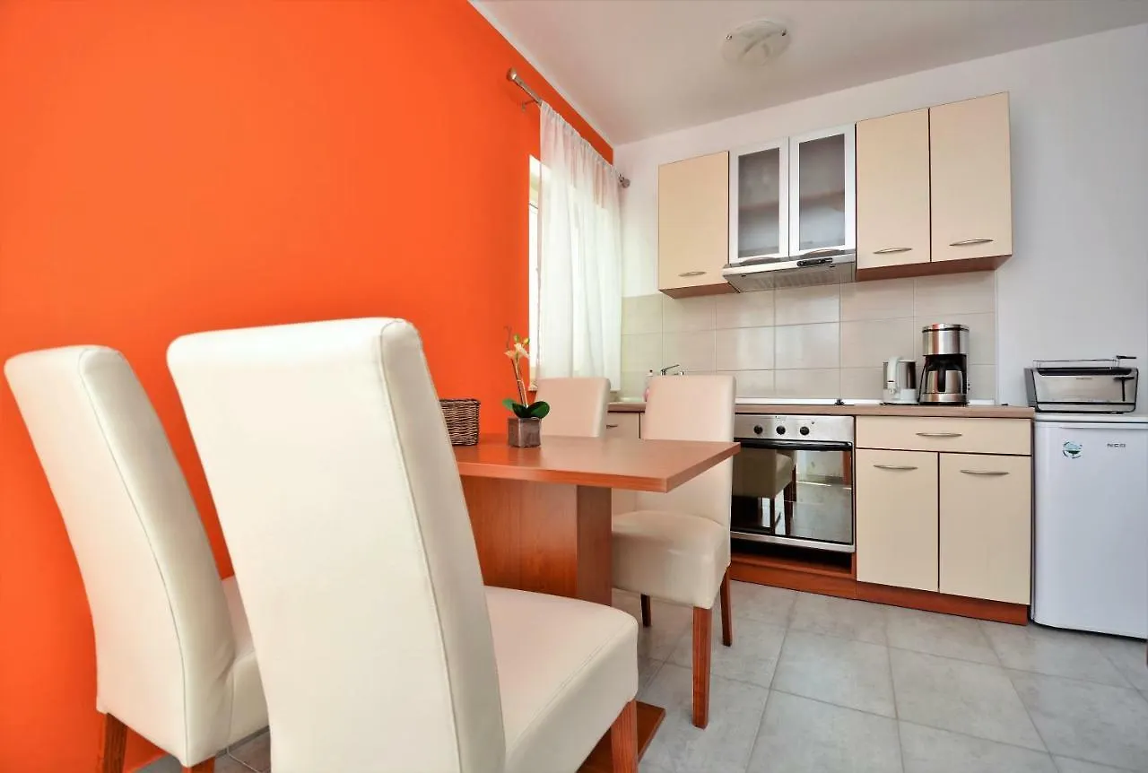 Apartments Miro Petrčane Croacia